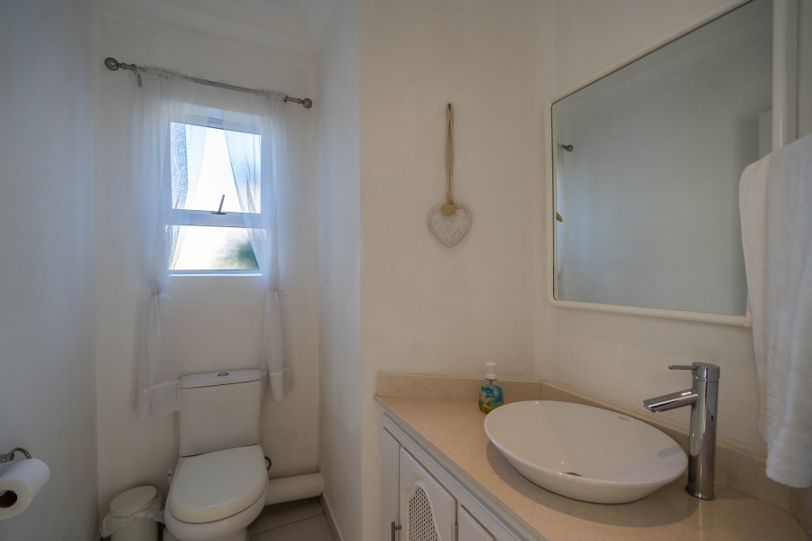 7 Bedroom Property for Sale in Royal Alfred Marina Eastern Cape